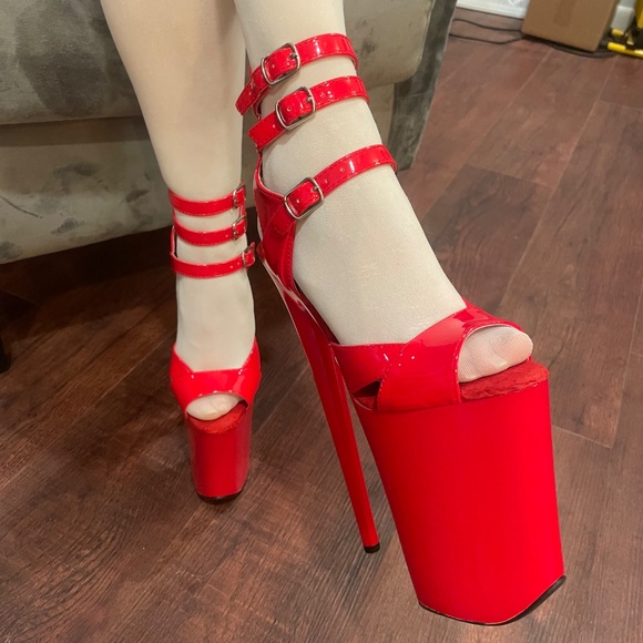 NIB Red Super Platform High Heel Strappy Sandals - Picture 7 of 7